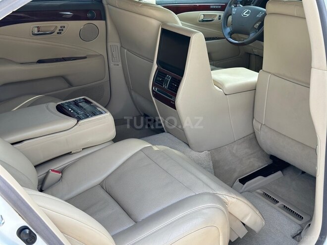 Lexus LS 460 2010, 180,000 km - 4.6 l - Bakı