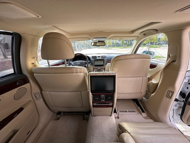 Lexus LS 460 2010, 180,000 km - 4.6 l - Bakı