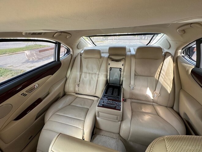 Lexus LS 460 2010, 180,000 km - 4.6 l - Bakı