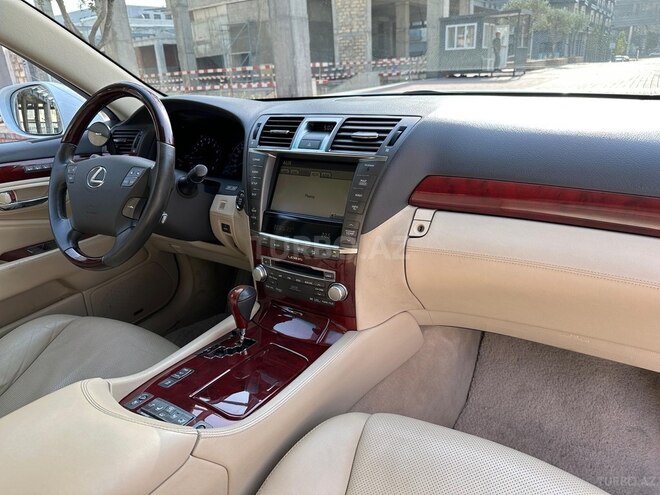 Lexus LS 460 2010, 180,000 km - 4.6 l - Bakı