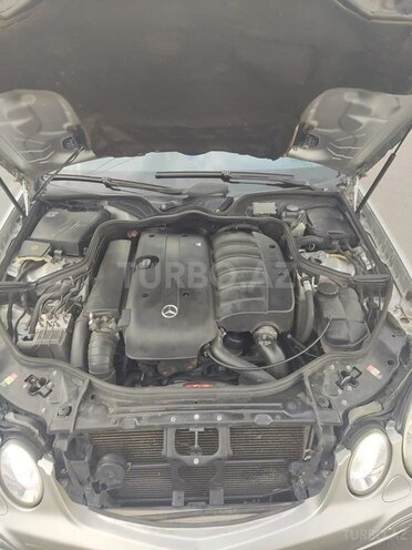 Mercedes E 270 2004, 470,000 km - 2.7 l - Göyçay