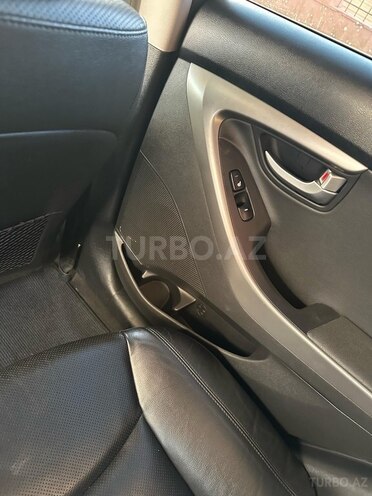 Hyundai Elantra 2015, 202,000 km - 1.6 л - Sumqayıt