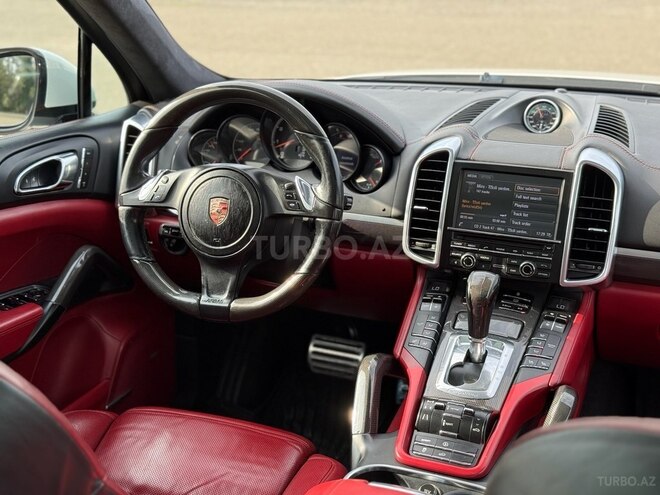 Porsche Cayenne Turbo S 2013, 158,000 km - 4.8 l - Gəncə