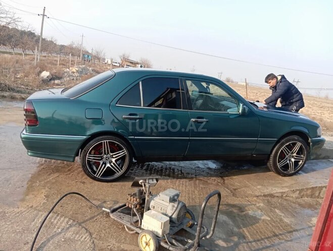 Mercedes C 220 d 1993, 250,000 km - 2.2 л - Beyləqan