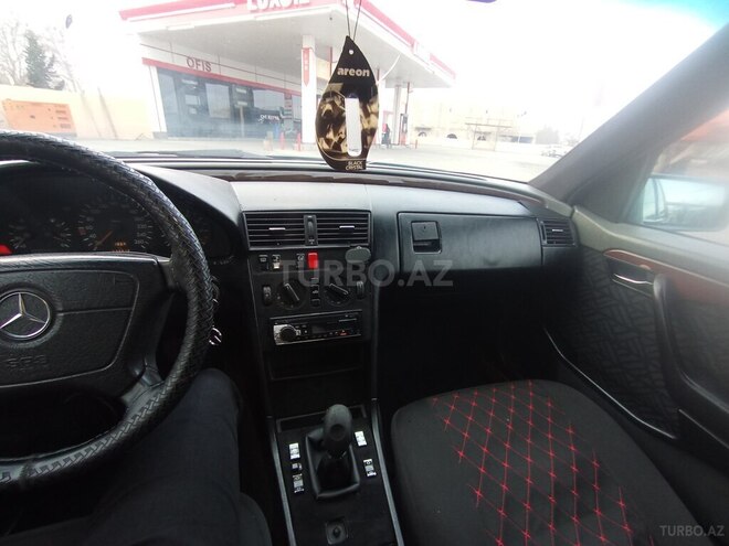 Mercedes C 220 d 1993, 250,000 km - 2.2 л - Beyləqan