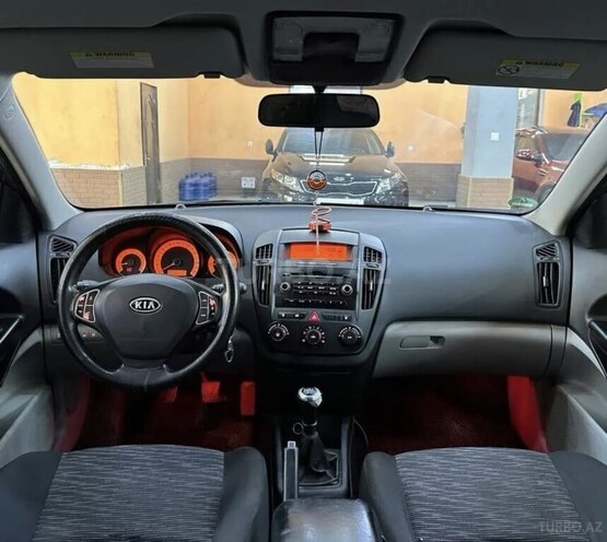 Kia Ceed 2007, 317,000 km - 1.6 л - Bakı