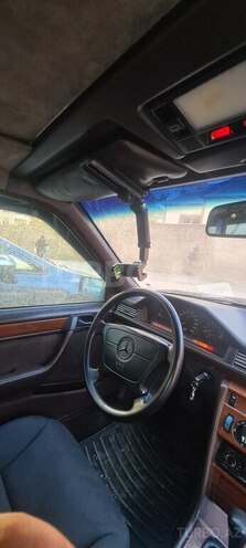 Mercedes E 200 1994, 366,901 km - 2.0 l - Bakı