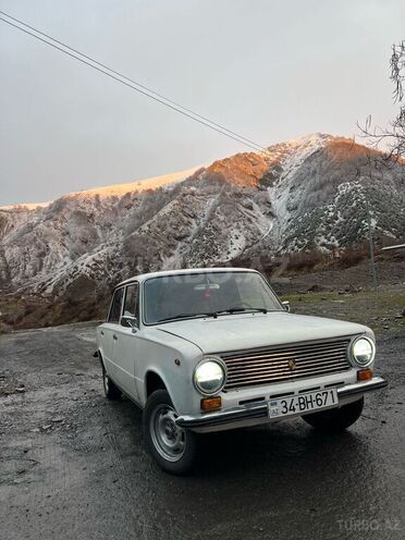 LADA (VAZ) 21011 1978, 60,000 km - 1.3 l - Qax