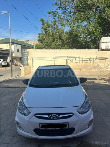 Hyundai Accent-1