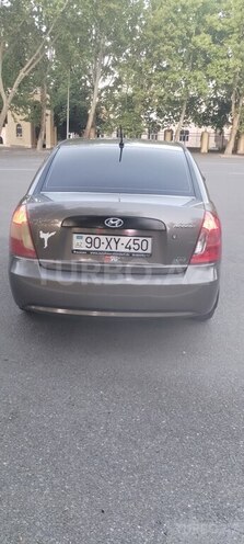 Hyundai Accent-5
