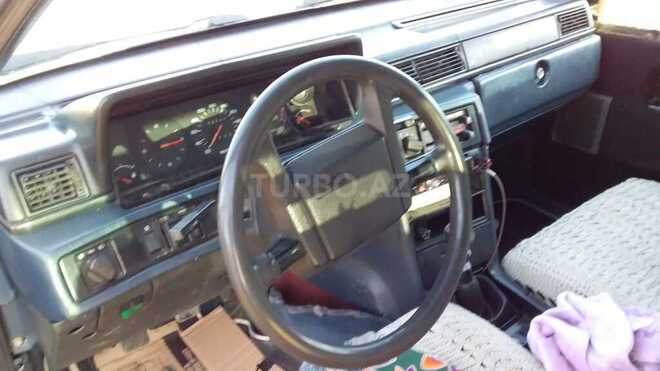 Volvo  1988, 250,000 km - 2.3 л - İsmayıllı