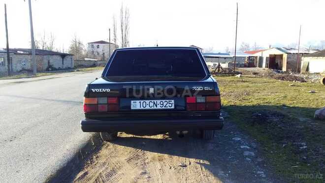 Volvo  1988, 250,000 km - 2.3 л - İsmayıllı