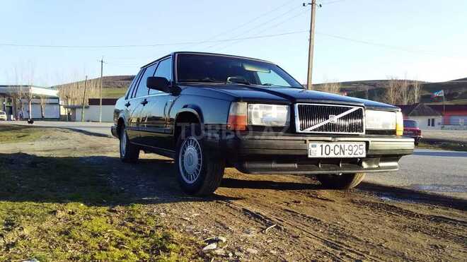 Volvo  1988, 250,000 km - 2.3 л - İsmayıllı
