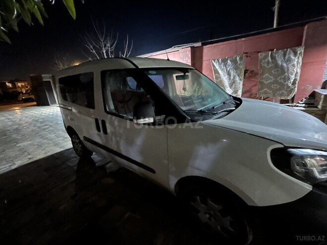 Fiat Doblo 2018, 130,000 km - 1.4 l - Bakı