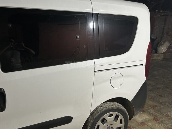 Fiat Doblo 2018, 130,000 km - 1.4 l - Bakı