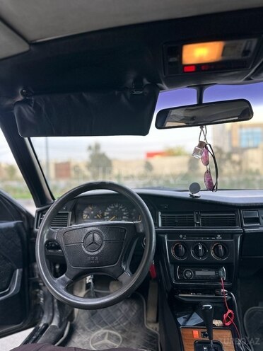 Mercedes 190 1992, 260,000 km - 1.8 l - Bakı