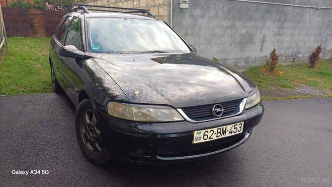 Opel Vectra 2000, 450,000 km - 1.6 l - Zaqatala