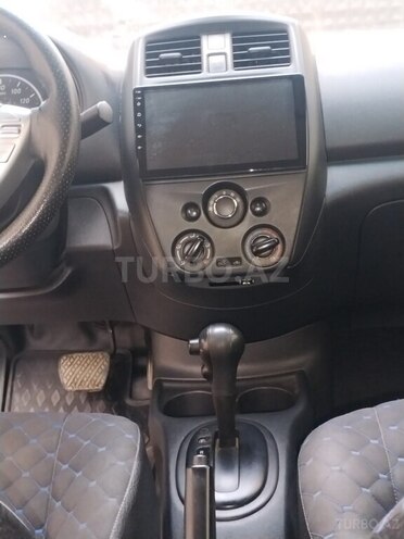 Nissan Sunny-13