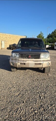 Mitsubishi Pajero io 1999, 210,000 km - 1.8 л - Bakı
