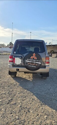 Mitsubishi Pajero io 1999, 210,000 km - 1.8 л - Bakı