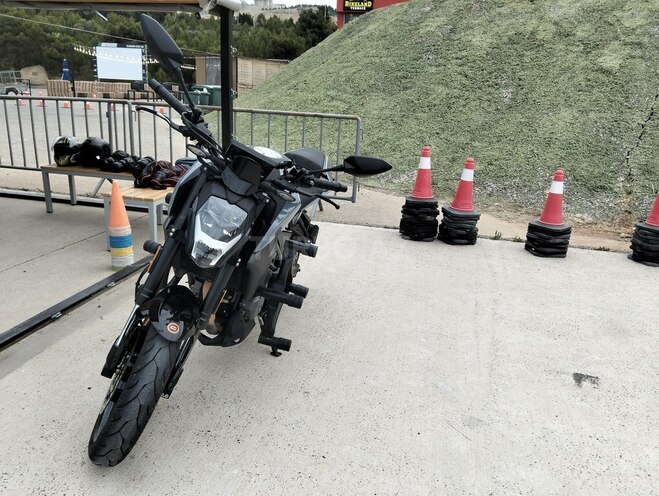 CFMOTO 250 NK 2024, 7,400 km - 0.3 l - Bakı
