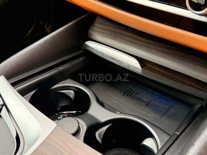 BMW 530-11