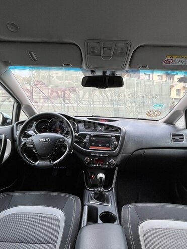 Kia  2015, 230,000 km - 1.6 l - Bakı