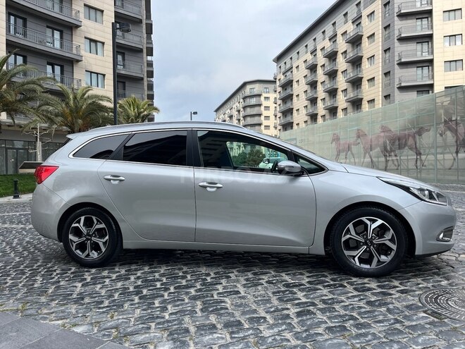 Kia  2015, 230,000 km - 1.6 l - Bakı