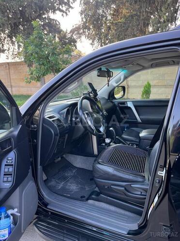 Toyota Land Cruiser Prado 2013, 300,000 km - 2.7 l - İmişli