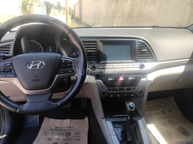 Hyundai Elantra 2018, 76,546 km - 2.0 л - Bakı