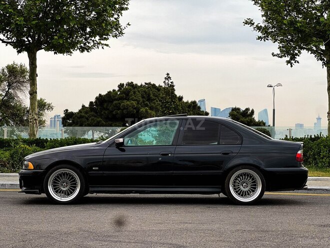 BMW 528 1999, 289,000 km - 2.8 l - Bakı
