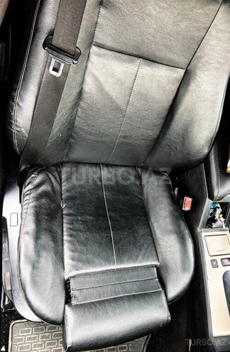 BMW 528 1999, 289,000 km - 2.8 l - Bakı