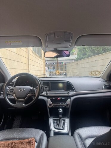 Hyundai Avante 2016, 140,000 km - 1.6 л - Bakı