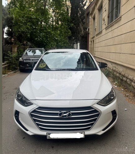Hyundai Avante 2016, 140,000 km - 1.6 л - Bakı