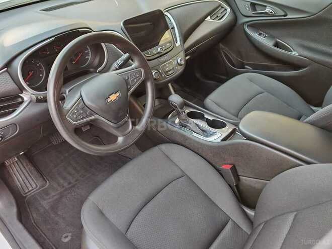 Chevrolet Malibu-5