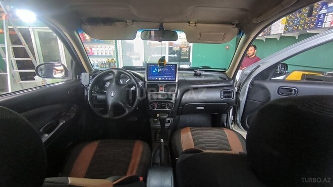 Nissan Sunny-4