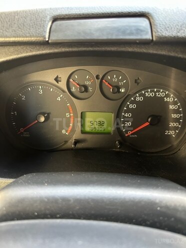 Ford Transit-17