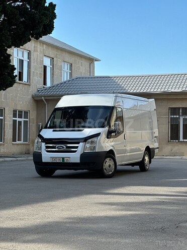 Ford Transit-1