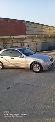 Mercedes C 180 2001, 330,000 km - 2.0 l - Bakı
