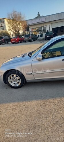 Mercedes C 180 2001, 330,000 km - 2.0 l - Bakı