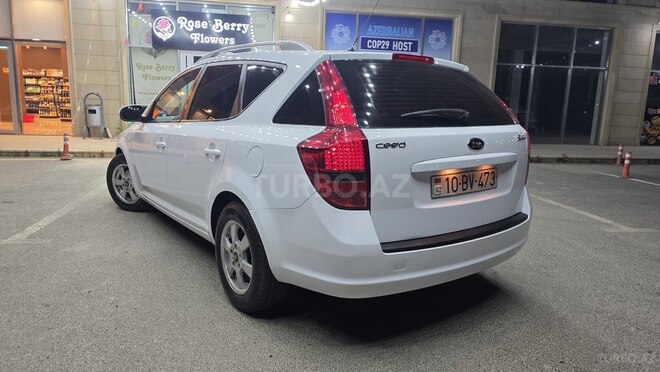 Kia  2009, 272,000 km - 1.6 l - Bakı
