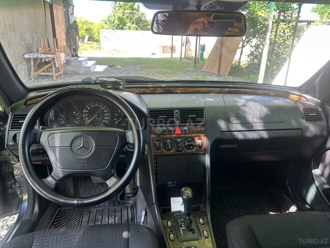 Mercedes C 200 1997, 235,082 km - 2.0 l - Ağdam