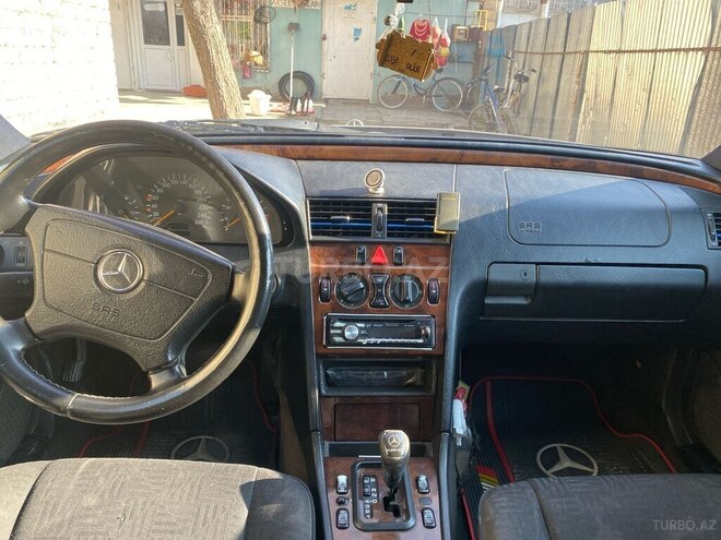 Mercedes C 240 1999, 280,000 km - 2.4 l - Hacıqabul