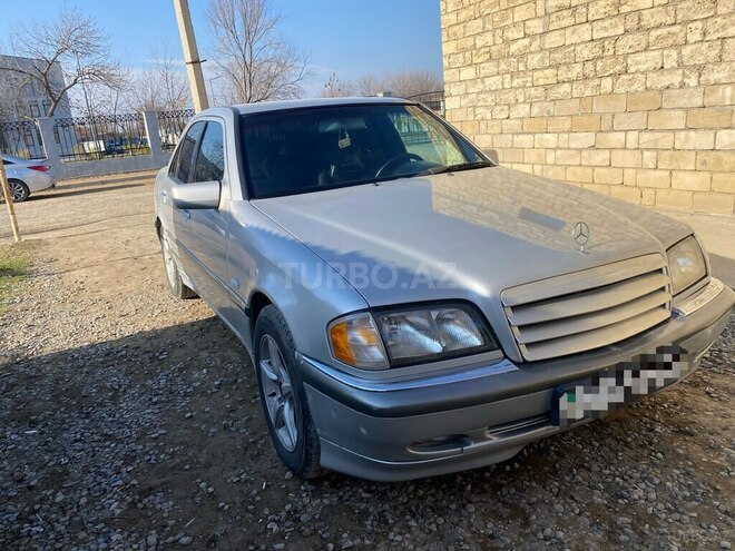 Mercedes C 240 1999, 280,000 km - 2.4 l - Hacıqabul