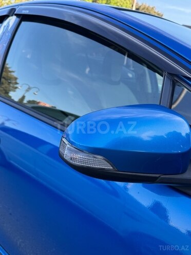 Toyota Prius C 2017, 188,000 km - 1.5 l - Bakı