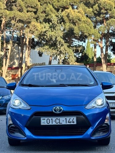 Toyota Prius C 2017, 188,000 km - 1.5 l - Bakı