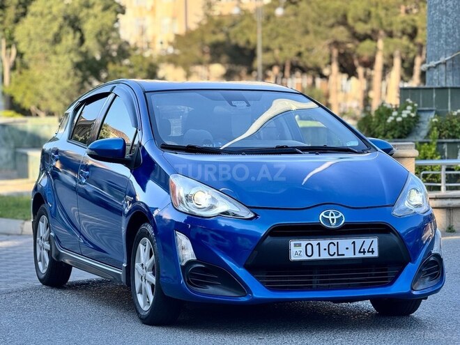 Toyota Prius C 2017, 188,000 km - 1.5 l - Bakı
