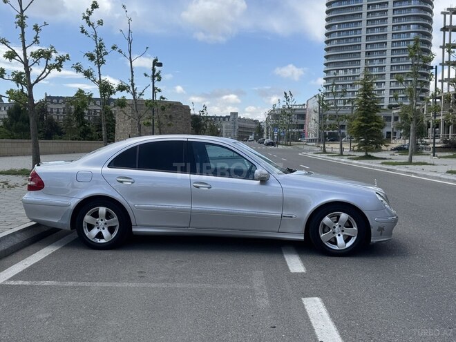 Mercedes E 320 2003, 383,000 km - 3.2 l - Bakı