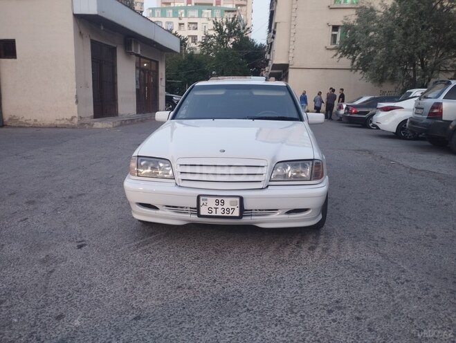 Mercedes C 230 1999, 228,000 km - 2.3 l - Bakı