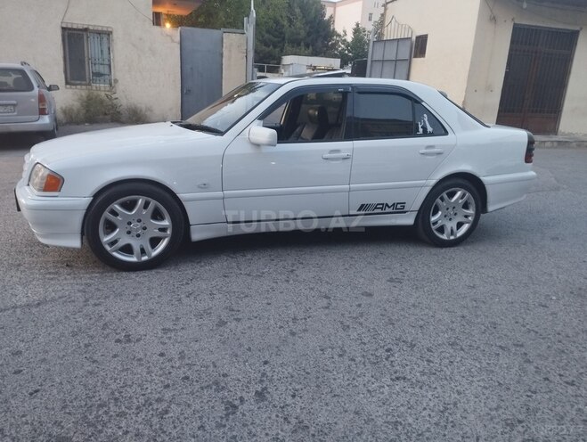 Mercedes C 230 1999, 228,000 km - 2.3 l - Bakı